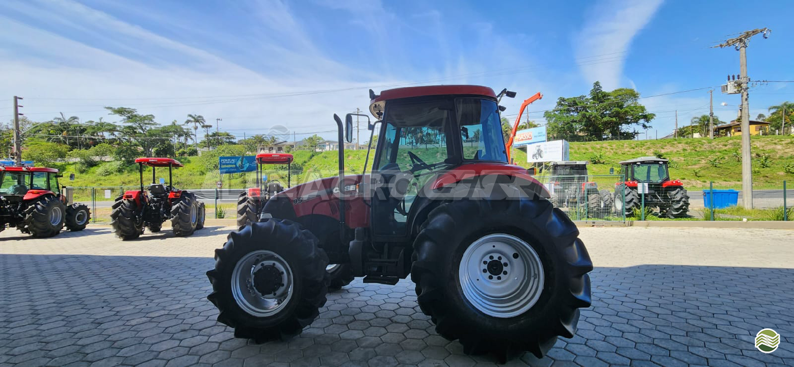 TRATOR CASE CASE Farmall 95 Tração 4x4 Lenagro - Case CAMPOS NOVOS SANTA CATARINA SC